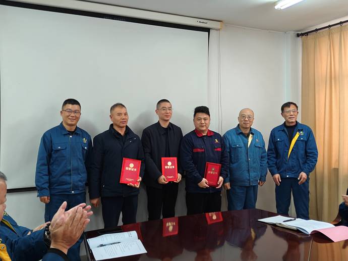 第一事業(yè)部冶化協(xié)力項(xiàng)目部獲銅冠冶化公司“強(qiáng)化意識(shí)，防控風(fēng)險(xiǎn)”...